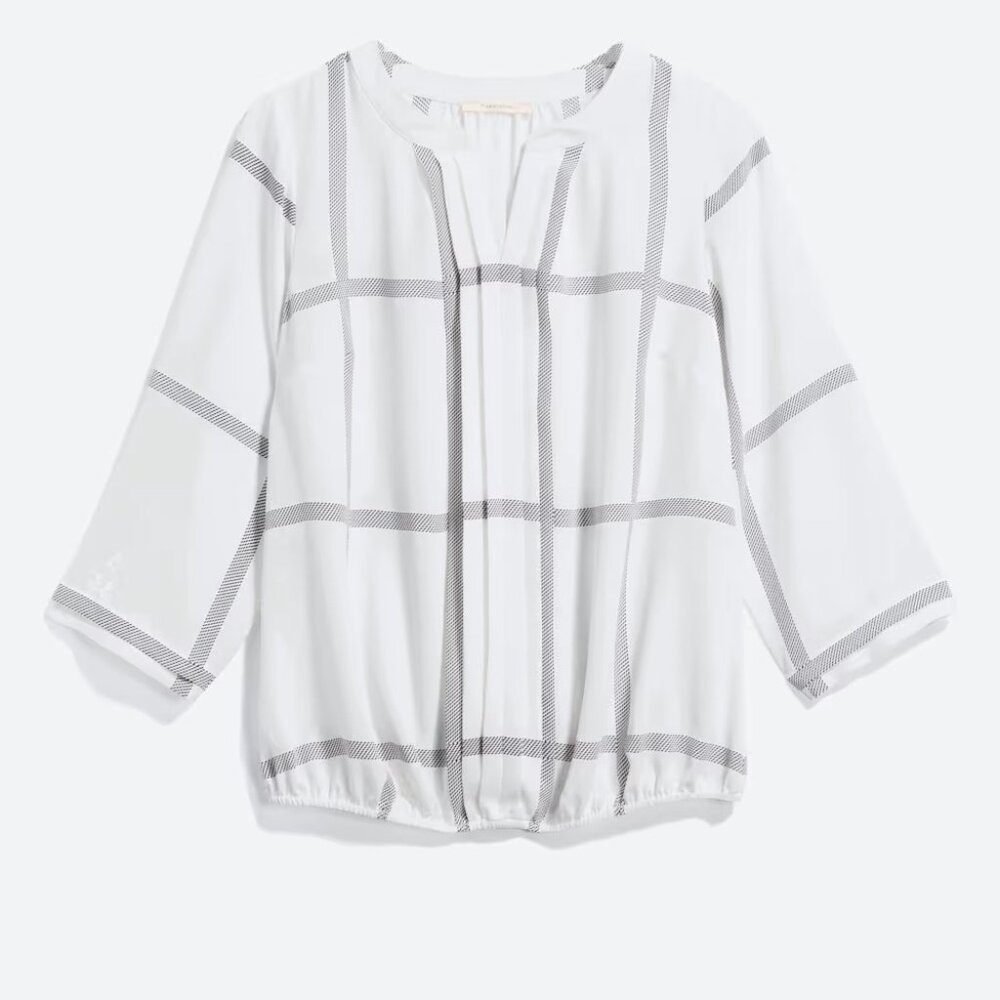 41 Hawthorn Juanis Pleat Detail Gathering Hem Blouse in White